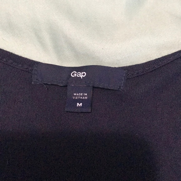 GUC gap navy top - Picture 3 of 3